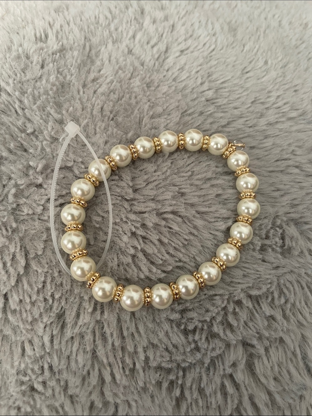 Gold Accent Pearl Stretch Bracelet - Cream Pearls